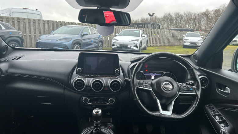 Nissan Juke 1.0 DiG-T 114 Tekna 5dr Petrol Hatchback